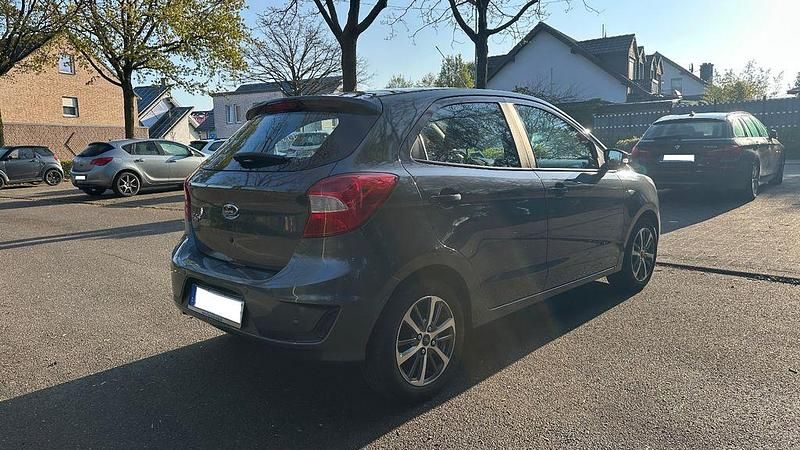 Gebraucht Ford Ka Cool & Connect 86 PS (63 kW) 2019 Grau Limousine