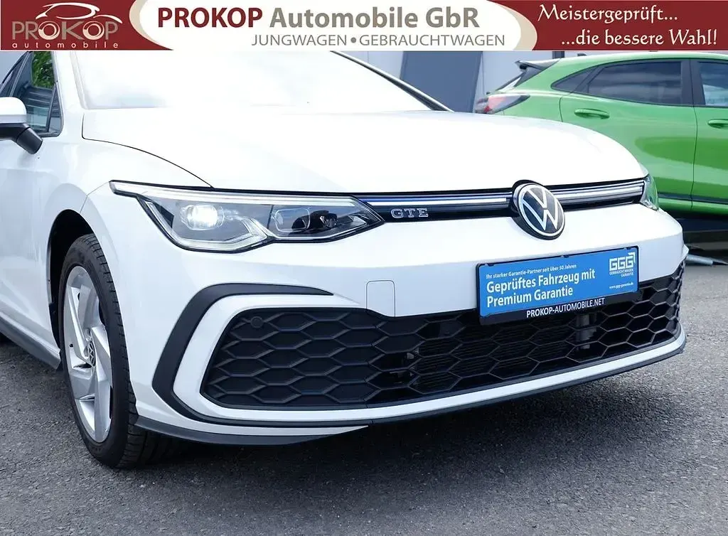 Gebraucht VW Golf VIII GTE 245 PS (180 kW) 2022 Weiß Limousine