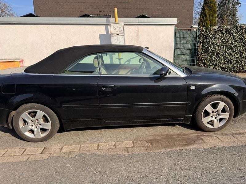 Gebraucht Audi A4 Cabriolet Basis 170 PS (125 kW) 2003 Schwarz Cabrio