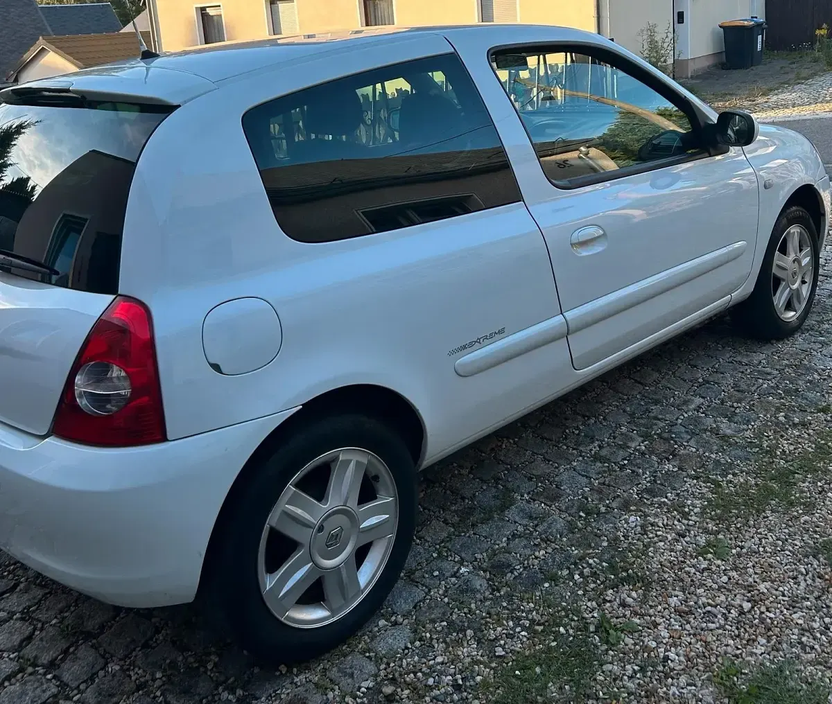 Gebraucht Renault Clio Campus 75 PS (55 kW) 2008 Weiß Kleinwagen