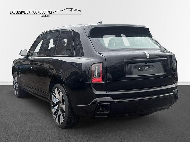 Neu Rolls Royce Cullinan 600 PS (441 kW) 2026 Black diamond SUV