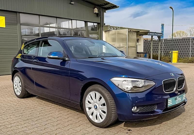 Gebraucht BMW 114 102 PS (75 kW) 2014 Blau metallic Kleinwagen