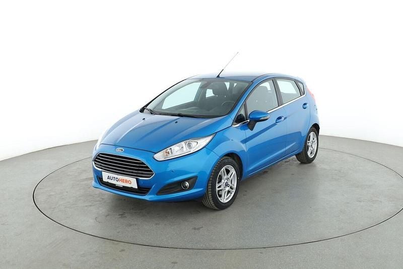 Blau Gebraucht 2015 Ford Fiesta Titanium Kleinwagen | 7.390 € (Fairer Preis) - Bild 1/3