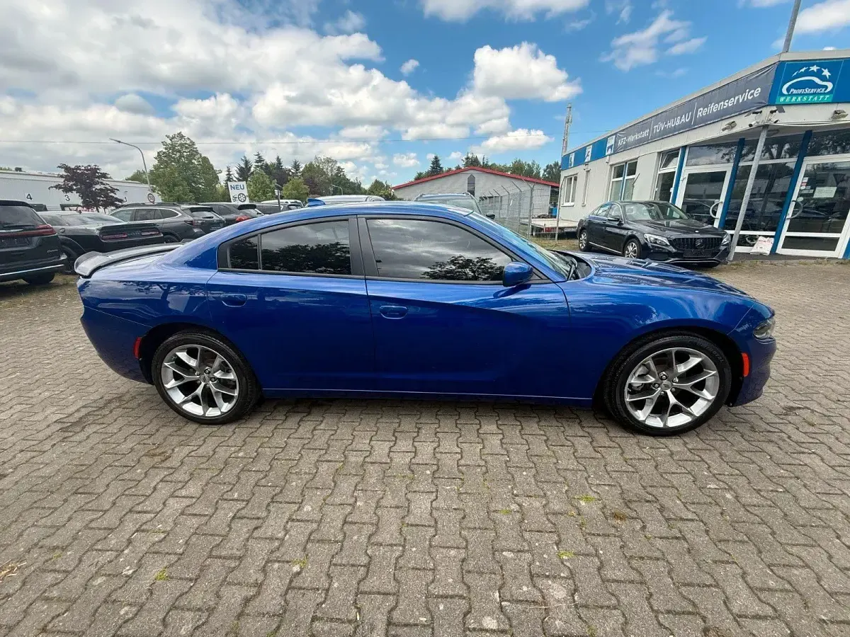 Usata Dodge Charger 296 CV (217 kW) 2022 Blu Berlina