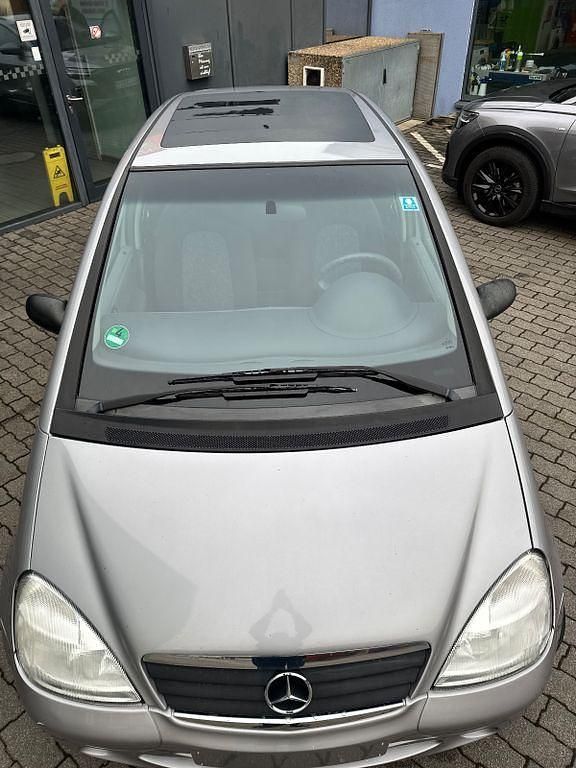 Gebraucht Mercedes A160 Classic 102 PS (75 kW) 2000 Silber Van / Kleinbus