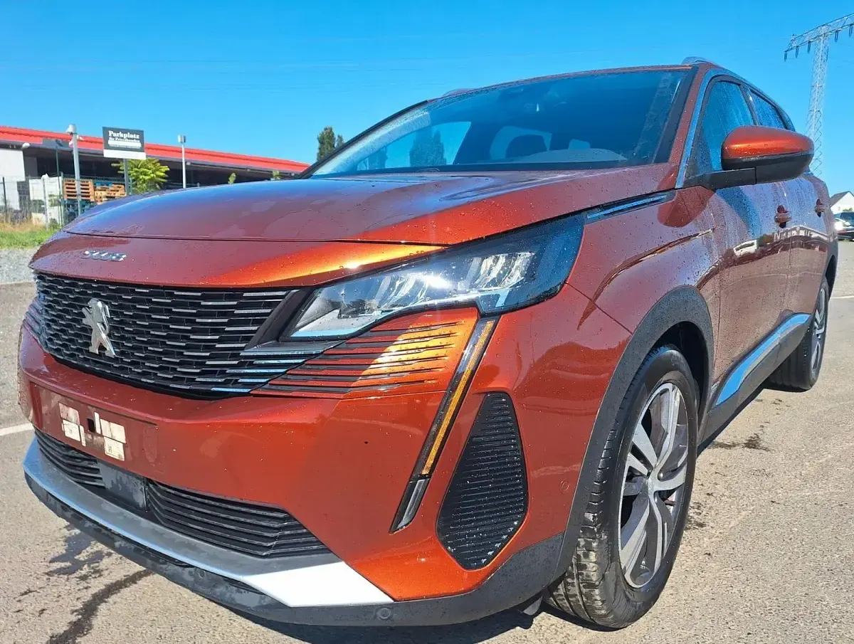 Gebraucht Peugeot 5008 Allure 131 PS (96 kW) 2021 Orange SUV