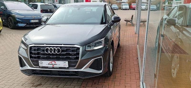 Gebraucht Audi Q2 S-Line 150 PS (110 kW) 2023 Grau SUV