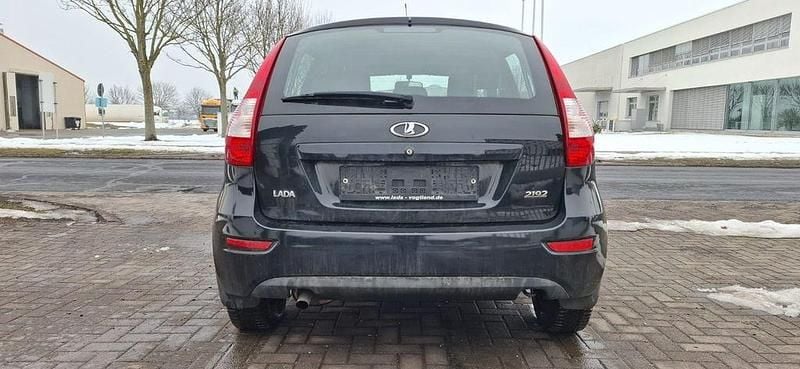 Gebraucht Lada Kalina 87 PS (63 kW) 2016 Schwarz Limousine