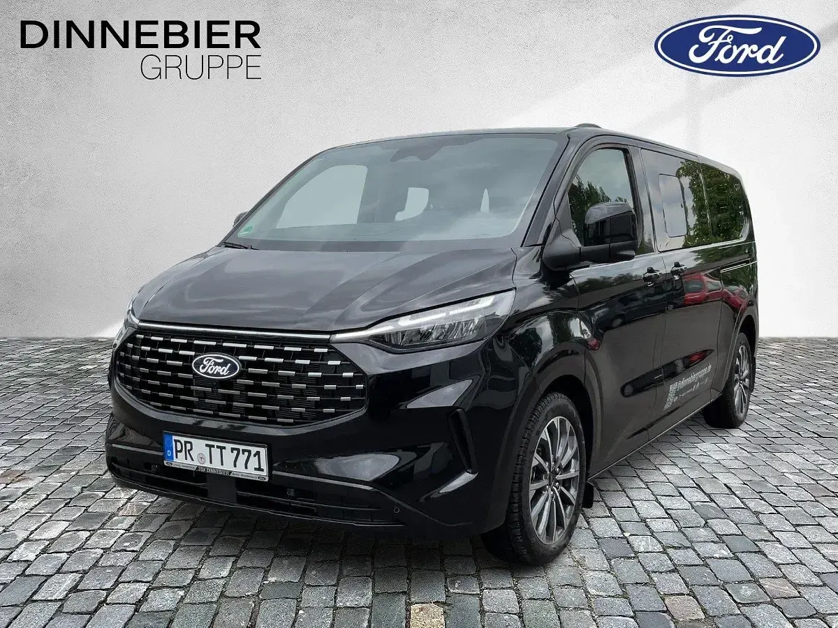 Gebraucht Ford Tourneo Custom Titanium X 170 PS (125 kW) 2026 Schwarz (metallic) Van