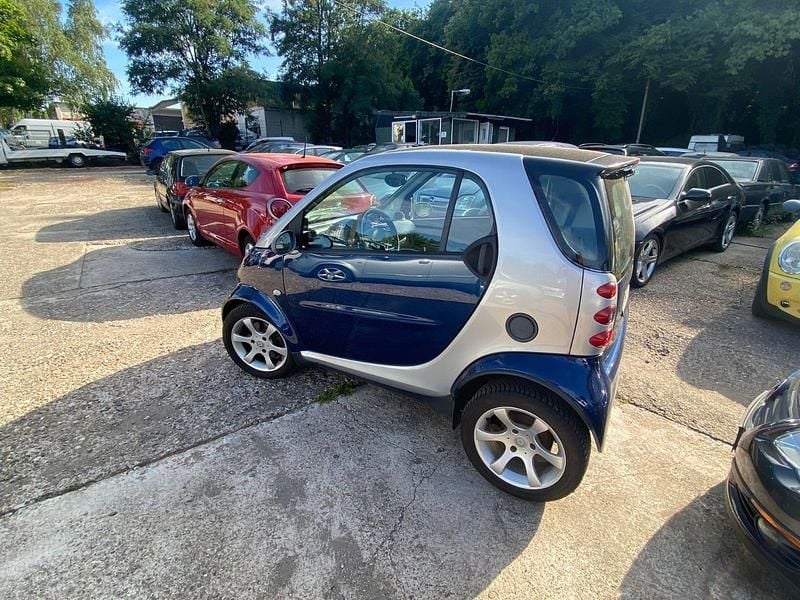 Blau Gebraucht 2004 Smart ForTwo Coupé Coupé | 2.399 € (Fairer Preis) - Bild 1/3