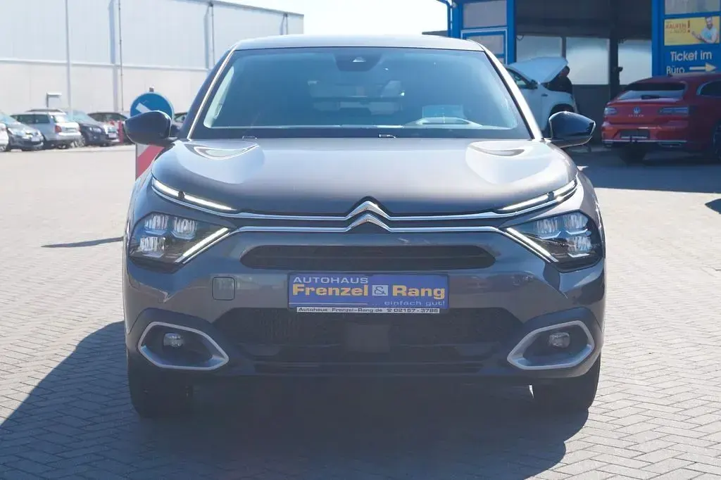 Gebraucht Citroën C4 Shine 131 PS (96 kW) 2023 Grau SUV