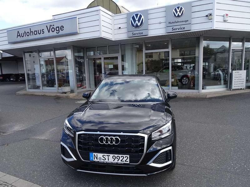 Schwarz Gebraucht 2022 Audi Q2 Advanced SUV | 29.980 € (Etwas zu teuer) - Bild 1/4
