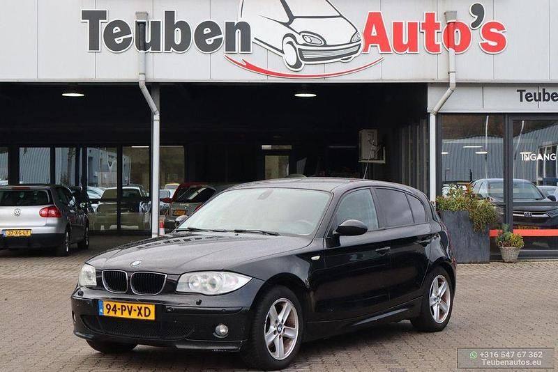 Schwarz Gebraucht 2005 BMW 120 Executive Kleinwagen | 3.495 € (Fairer Preis) - Bild 1/4
