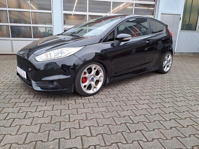 Schwarz Gebraucht 2014 Ford Fiesta ST Kleinwagen | 12.990 € (Teuer) - Bild 1/4