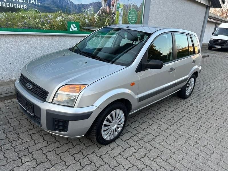 Gebraucht Ford Fusion Style 80 PS (58 kW) 2009 Silber Kleinwagen