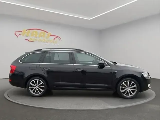 Second-hand Skoda Octavia 150 CP (110 kW) 2016 Negru Hatchback