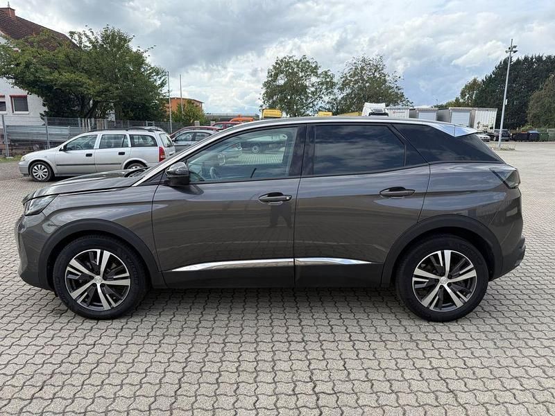 Gebraucht Peugeot 3008 Allure 131 PS (96 kW) 2022 Grau SUV