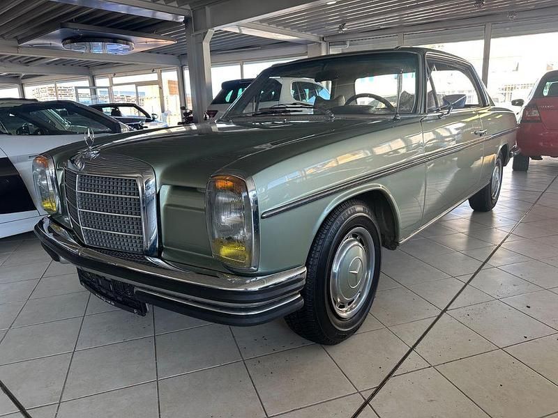 Grün Gebraucht 1973 Mercedes 280 | 21.990 € - Bild 1/4
