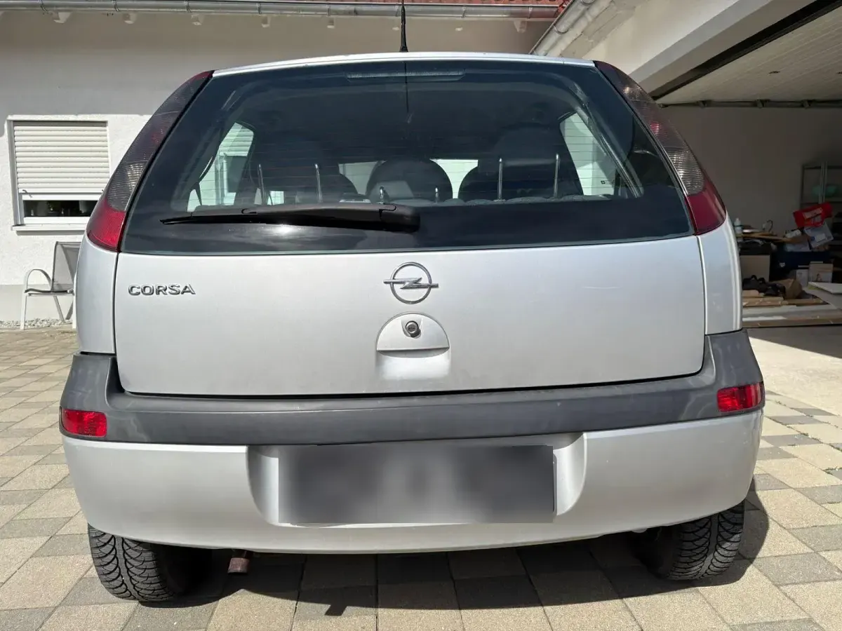 Gebraucht Opel Corsa 58 PS (42 kW) 2000 Silber Limousine