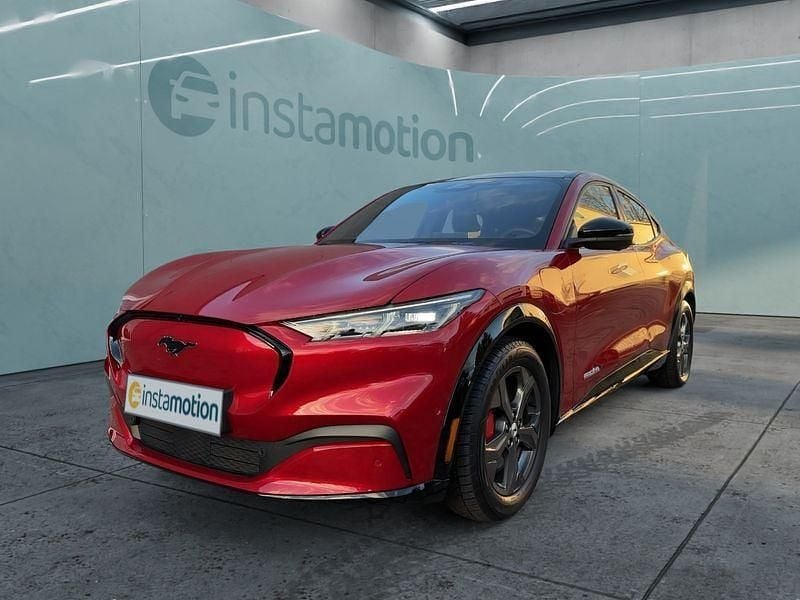 Rot Gebraucht 2022 Ford Mustang Mach-E SUV | 40.449 € (Fairer Preis) - Bild 1/4