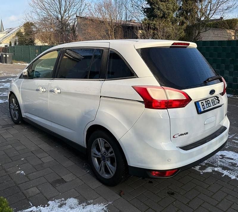 Gebraucht Ford Grand C-Max 125 PS (91 kW) 2015 Weiß Van / Kleinbus