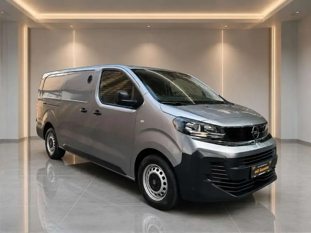 Gebraucht Opel Vivaro-e Combi Edition 144 PS (105 kW) 2024 Grau Van / Kleinbus