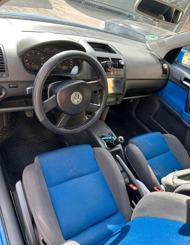 Gebraucht VW Polo 60 PS (44 kW) 2003 Blau Kleinwagen