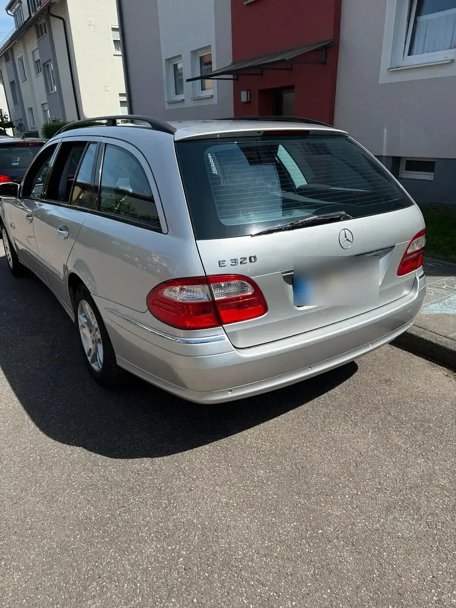 Gebraucht Mercedes E320 224 PS (164 kW) 2004 Silber Kombi