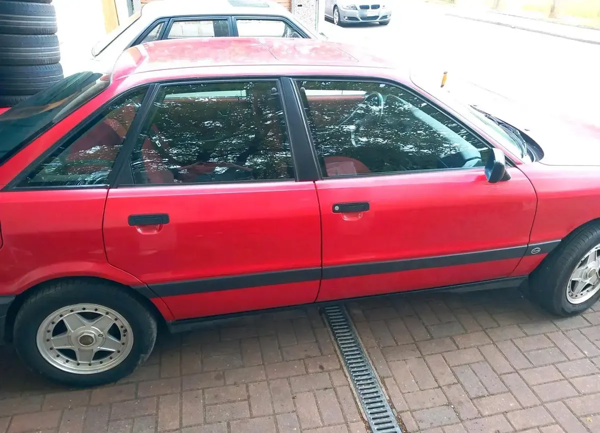 Occasion Audi 80 70 ch (51 kW) 1991 Rouge Berline