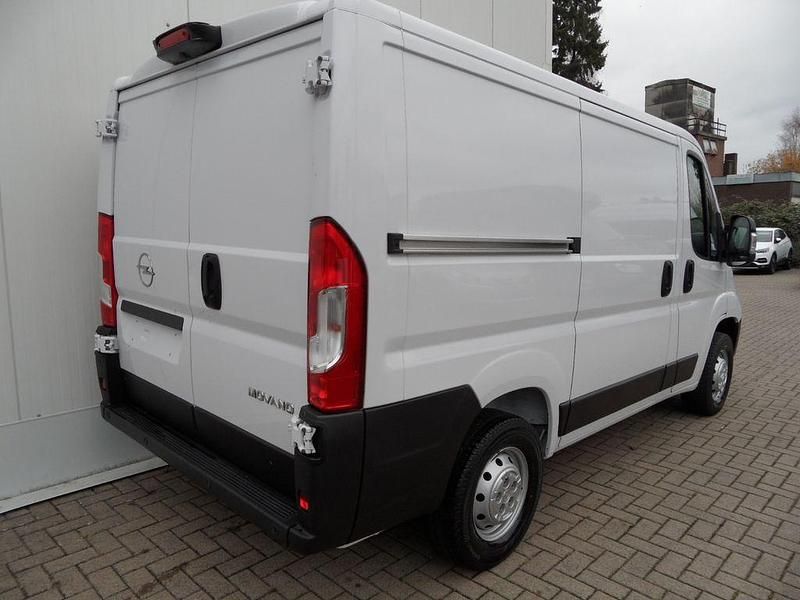 Gebraucht Opel Movano 140 PS (102 kW) 2024 Casablancaweiß Kombi