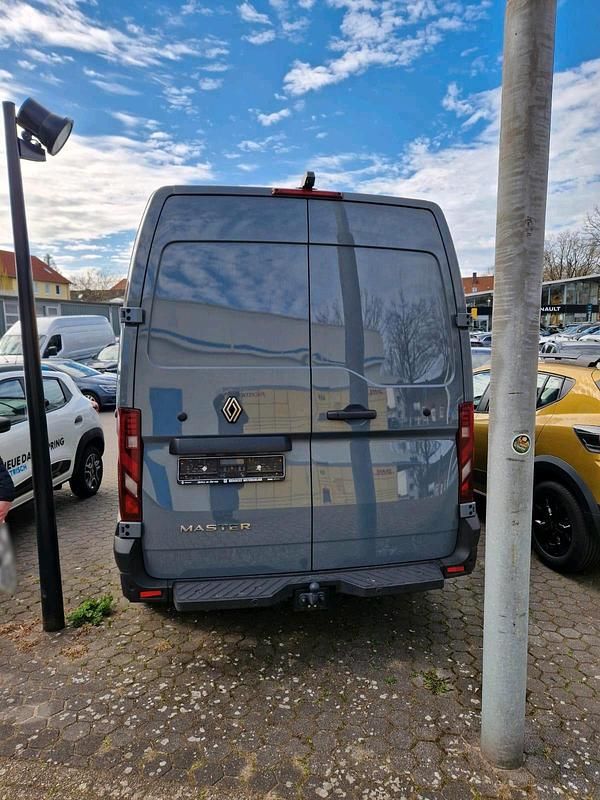 Gebraucht Renault Master 150 PS (110 kW) 2023 Grau Van / Kleinbus