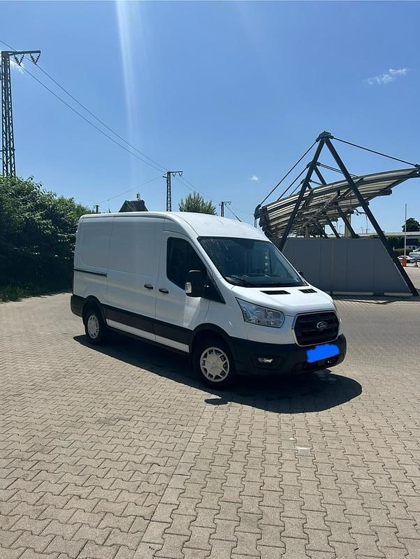 Weiß Gebraucht 2019 Ford Transit Trend Van / Kleinbus | 19.499 € (Etwas zu teuer) - Bild 1/4