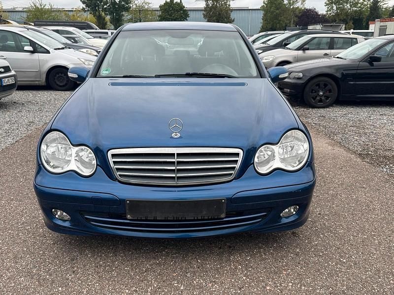 Blau Gebraucht 2004 Mercedes C200 Limousine | 1.999 € (Guter Preis) - Bild 1/4