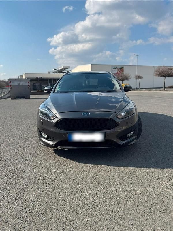 Gebraucht Ford Focus ST-Line 182 PS (133 kW) 2018 Grau Kombi