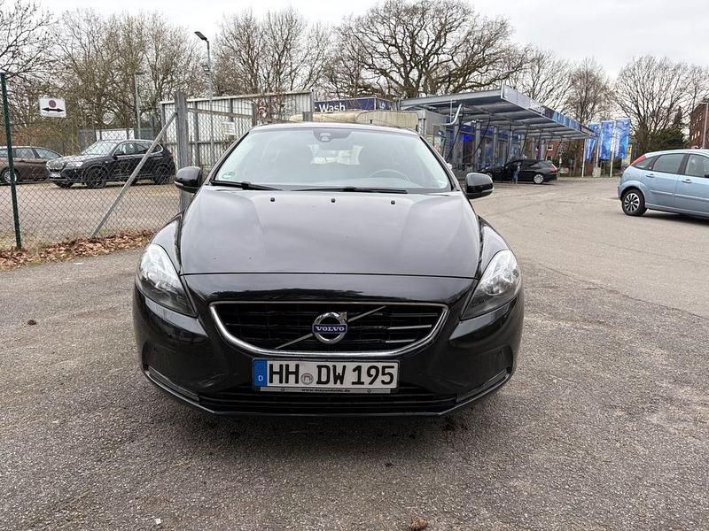 Gebraucht Volvo V40 120 PS (88 kW) 2016 Schwarz Limousine