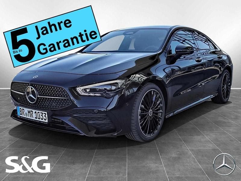 Metalliclack kosmosschwarz Gebraucht 2025 Mercedes CLA200 AMG Coupé | 41.949 € (Teuer) - Bild 1/4