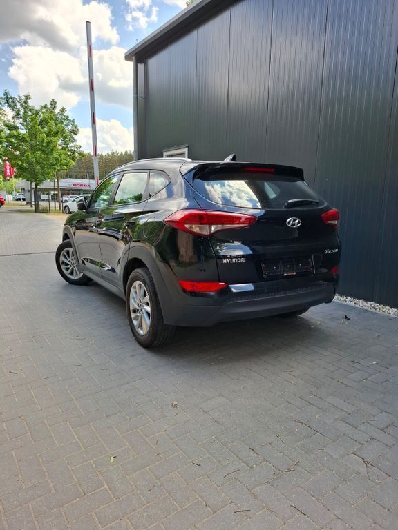 Gebraucht Hyundai Tucson 141 PS (103 kW) 2017 Schwarz SUV