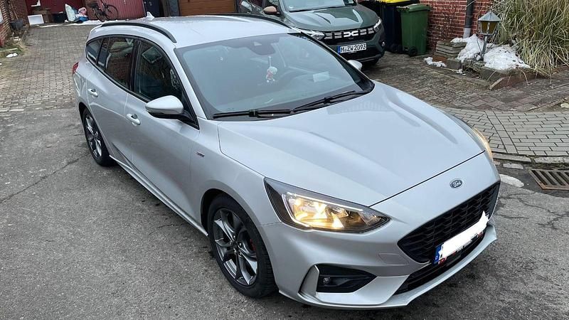 Gebraucht Ford Focus ST-Line 150 PS (110 kW) 2019 Silber Kombi