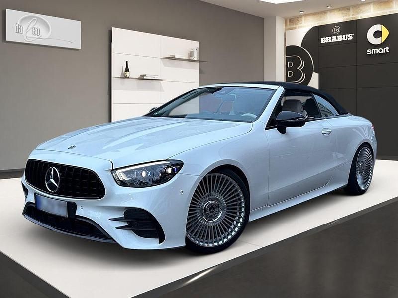 Weiß Gebraucht 2021 Mercedes E300 AMG Cabrio | 59.888 € - Bild 1/4