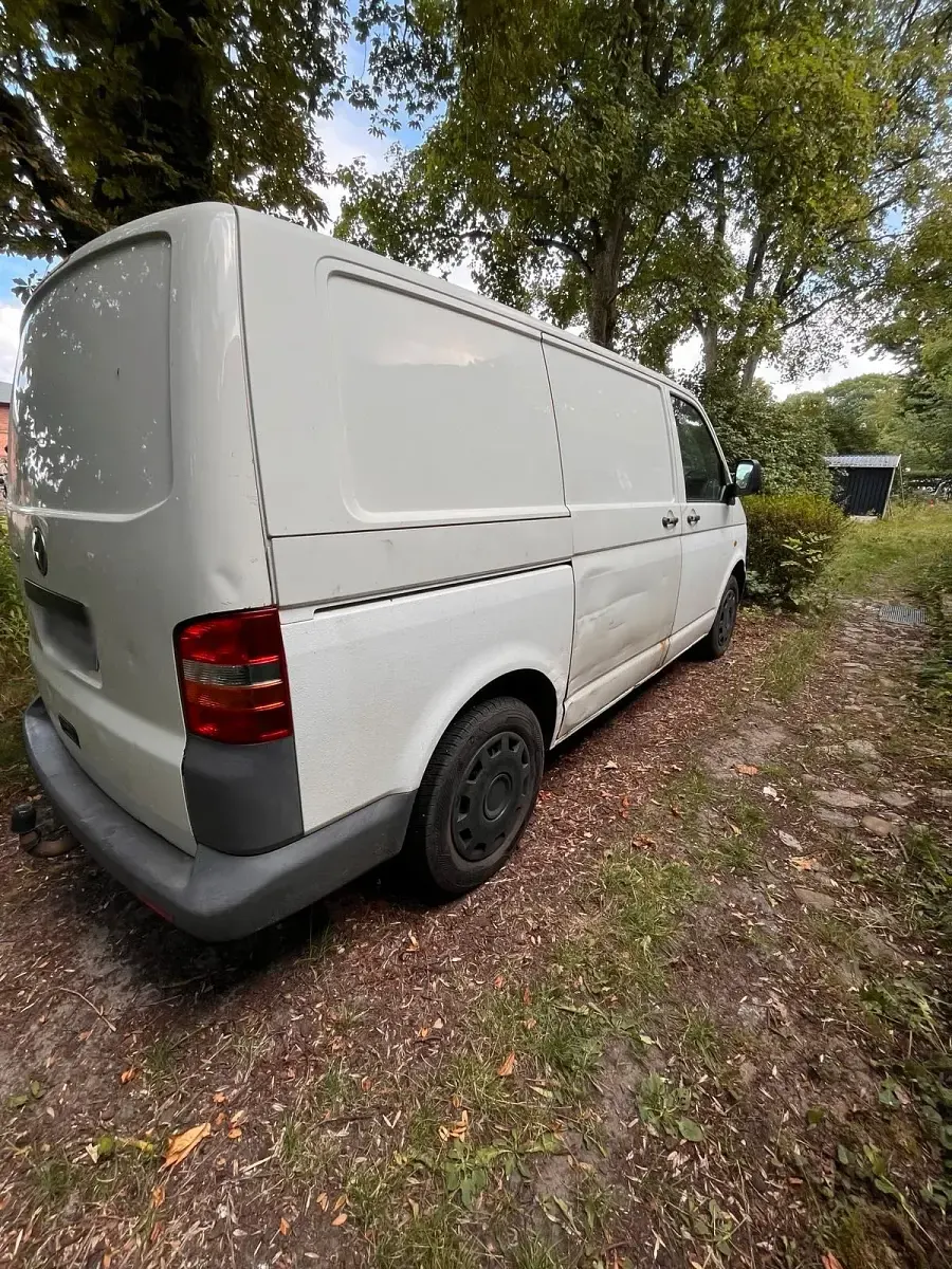 Gebraucht VW T5 84 PS (61 kW) 2006 Weiß Van