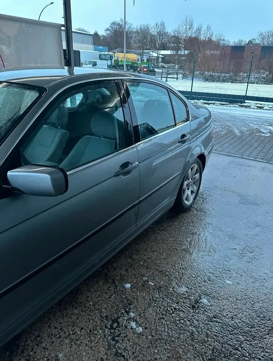 Usata BMW 320 Shadowline 170 CV (125 kW) 2004 Berlina