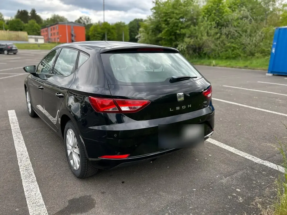 Gebraucht Seat Leon 115 PS (84 kW) 2017 Schwarz Limousine