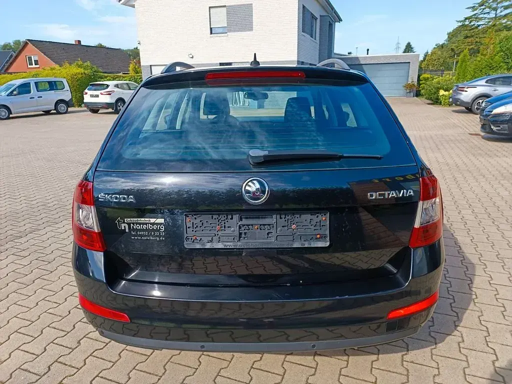 Gebraucht Skoda Octavia 110 PS (80 kW) 2015 Schwarz Kombi