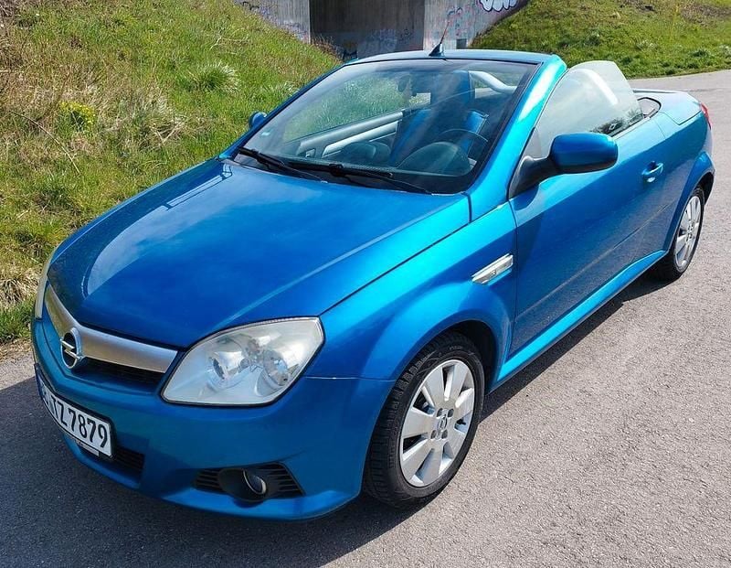 Gebraucht Opel Tigra 90 PS (66 kW) 2008 Blau Cabrio