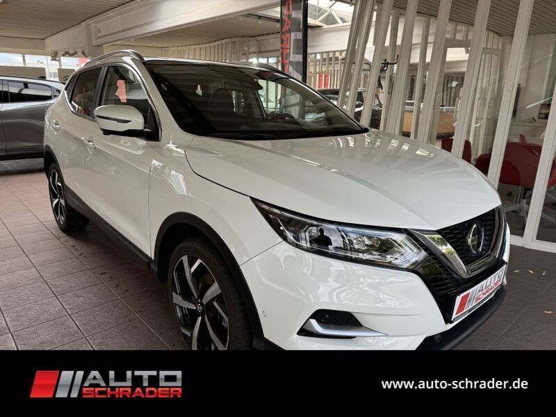 Weiß Gebraucht 2020 Nissan Qashqai Tekna SUV | 23.450 € (Teuer) - Bild 1/4