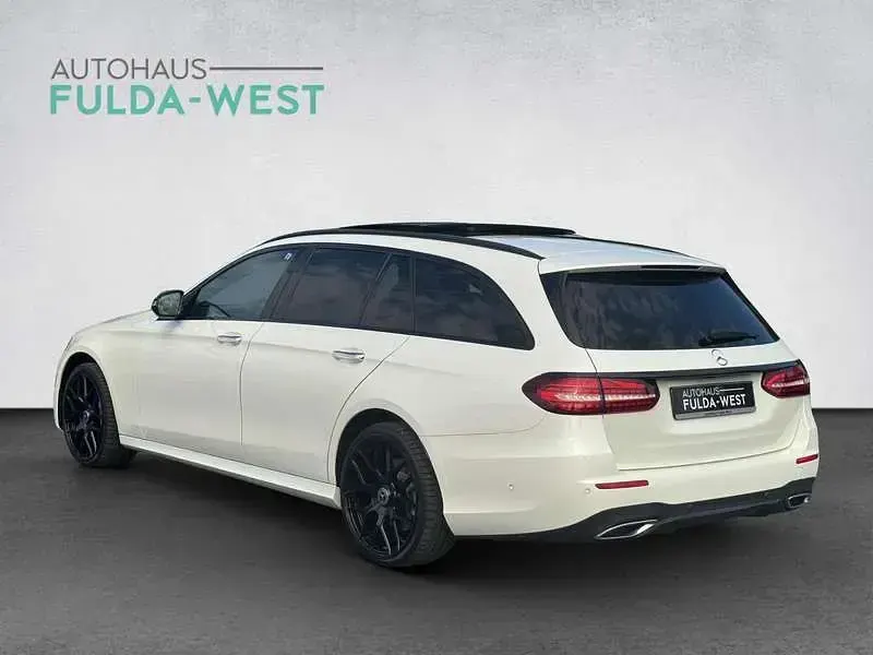 Gebraucht Mercedes E400 AMG 330 PS (242 kW) 2022 Weiß Limousine