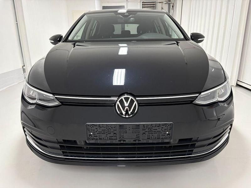 Gebraucht VW Golf VIII Move 150 PS (110 kW) 2023 Schwarz Limousine