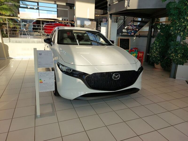 Weiß Neu 2025 Mazda 3 Homura-Line Limousine | 25.900 € (Guter Preis) - Bild 1/4