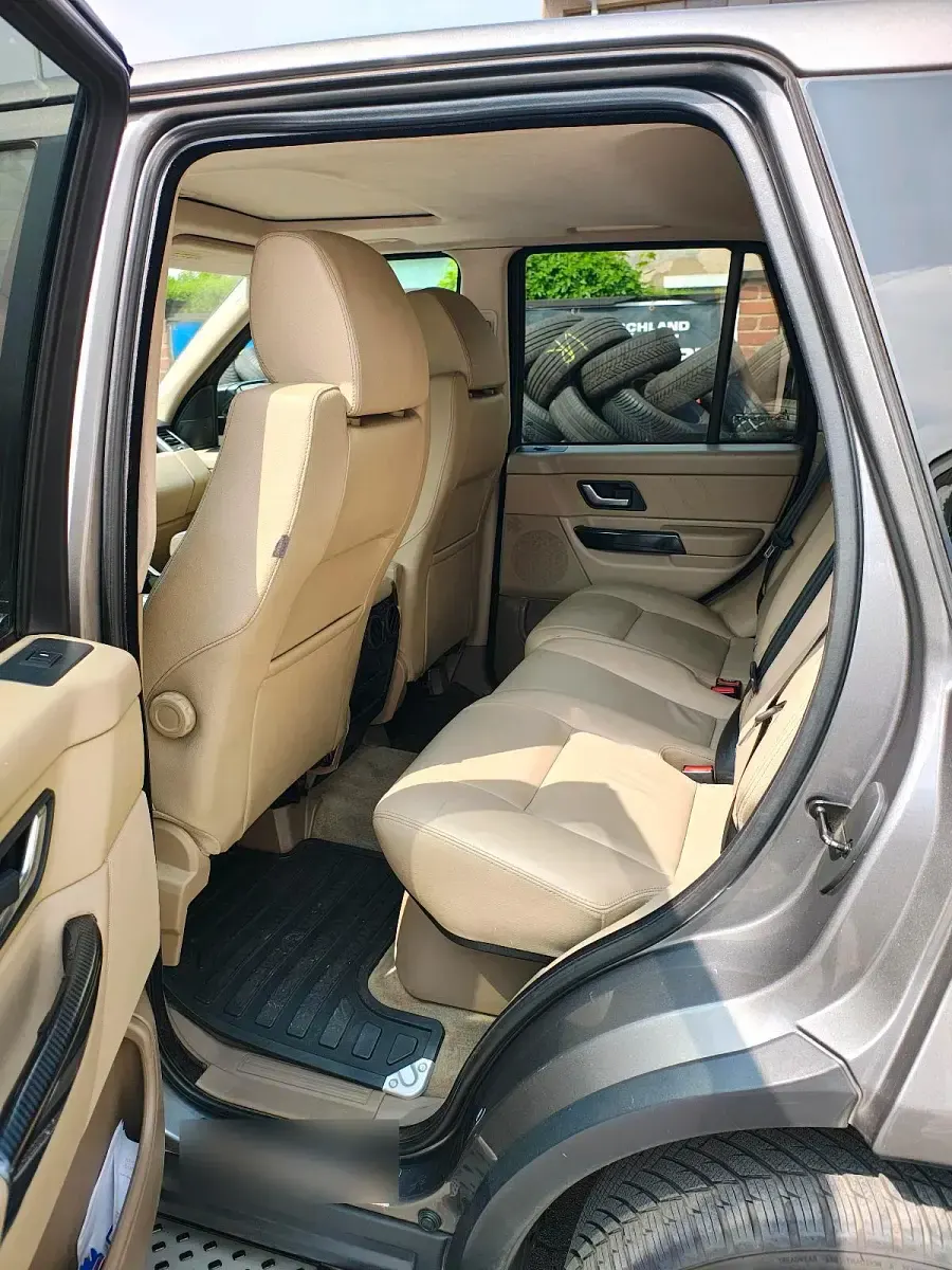 Gebraucht Land Rover Range Rover Sport 190 PS (139 kW) 2009 Grau SUV