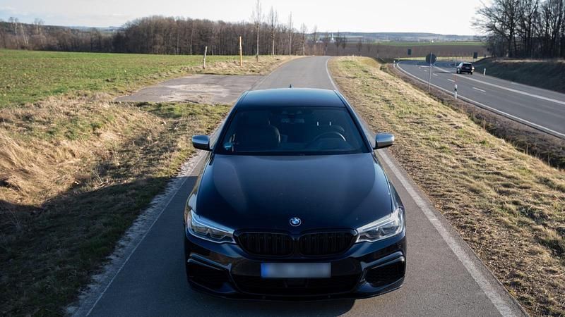 Gebraucht BMW M550 Performance 530 PS (389 kW) 2019 Blau Limousine